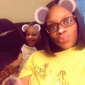 Meet your Posher, Nitaya